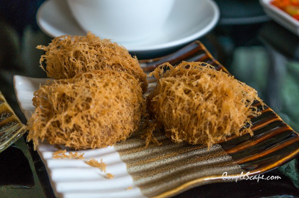 เผือกทอด