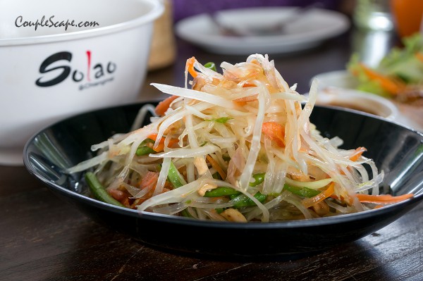 ส้มตำโซลาว