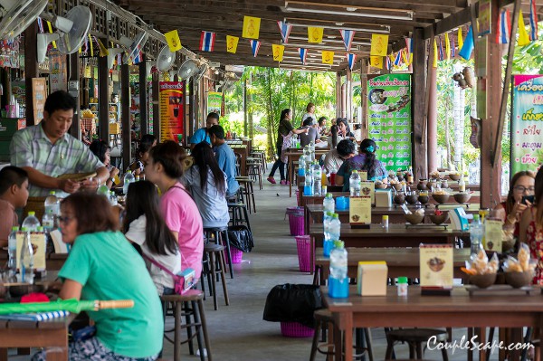33ตลาดเกาะกลอย