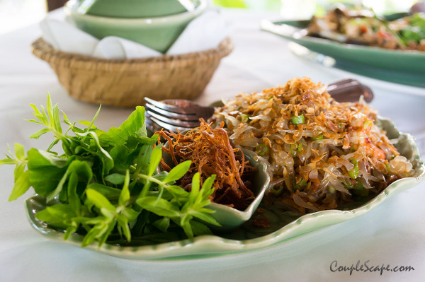 ยำส้มโอ