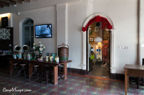04-2lobby