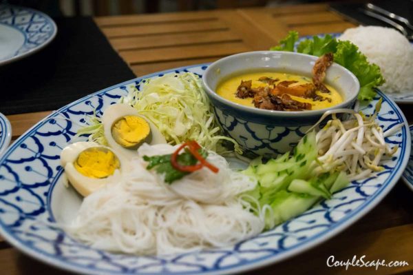 หมี่หุ้นแกงปู